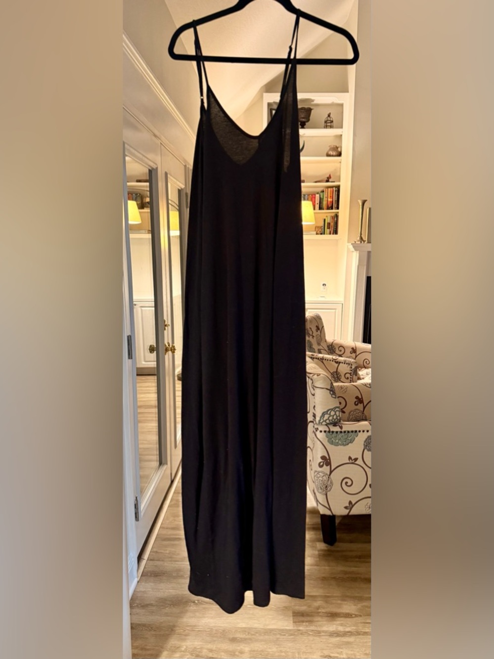 VGUC Zenana Black V-Neck Cami Maxi Dress with Pockets Size L